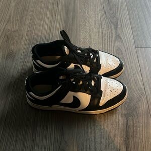 Nike Panda Dunks